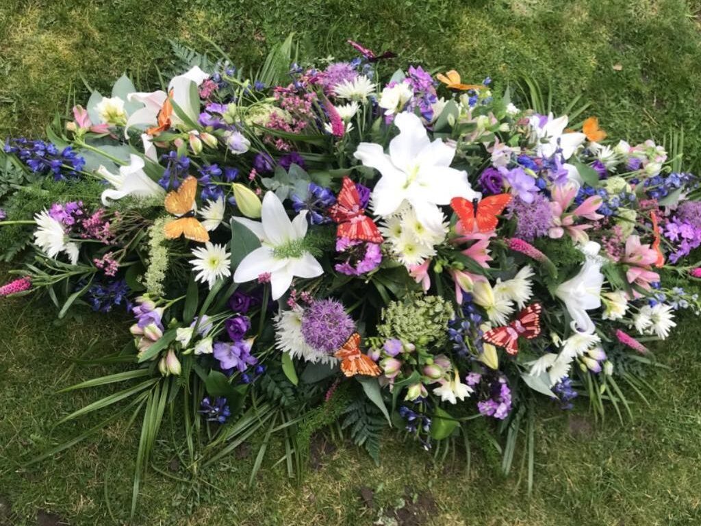 Everything you need to know about Funeral Flower Arrangements featured image