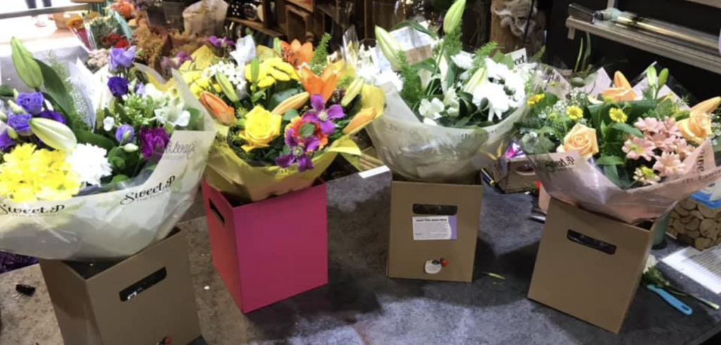 Thoughtful Gift Ideas to Honour the Incredible Women in Your Life this Women’s Day. featured image